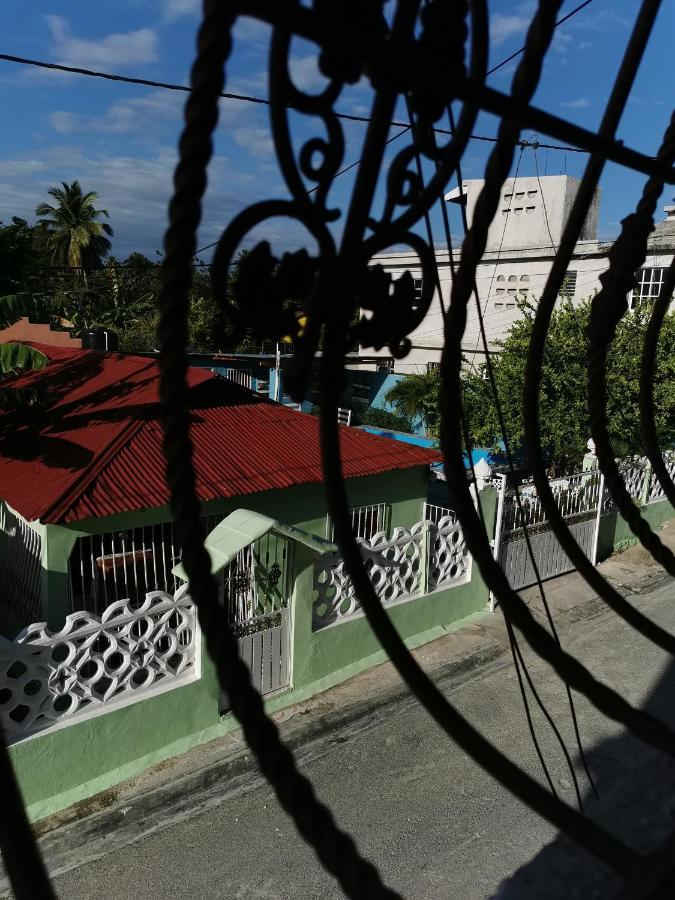 Lago Enriquillo Resort Cerro Al Medio Exterior foto